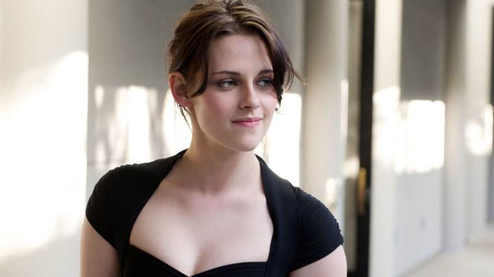 Kristen Stewart Smiling In Black Dress